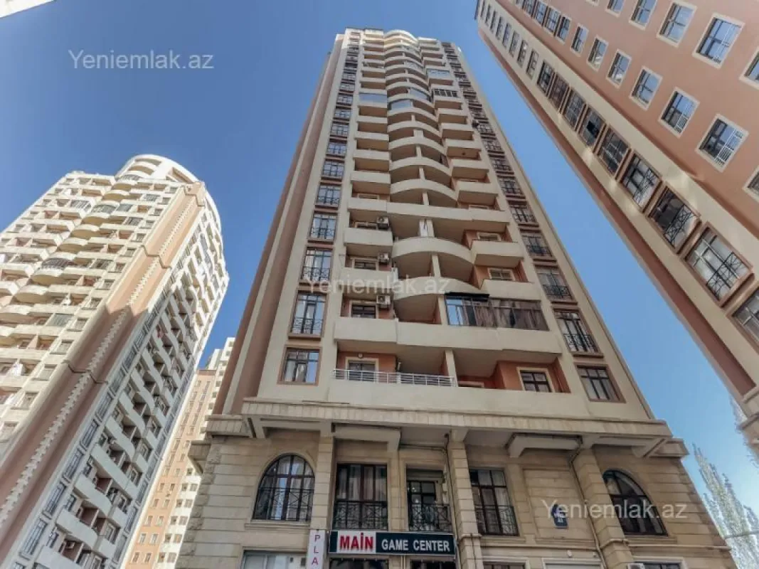 Satılır 4 otaqlı yeni tikili 150 m²