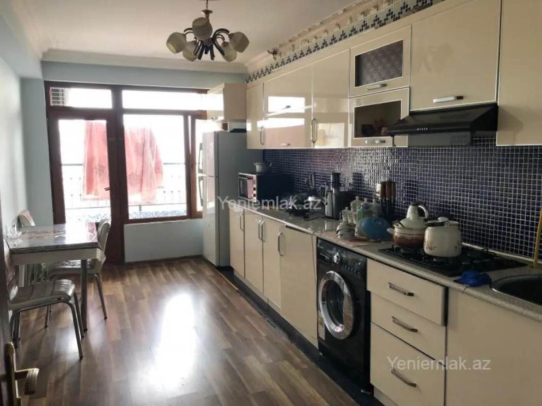 Satılır 2 otaqlı yeni tikili 105 m²