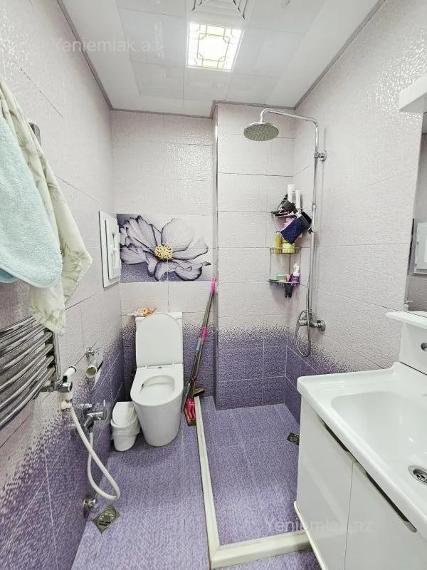 Satılır 3 otaqlı yeni tikili 65 m²