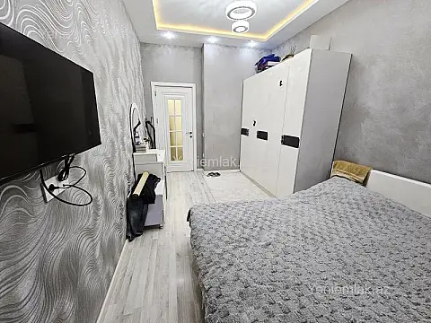 Satılır 3 otaqlı yeni tikili 65 m²
