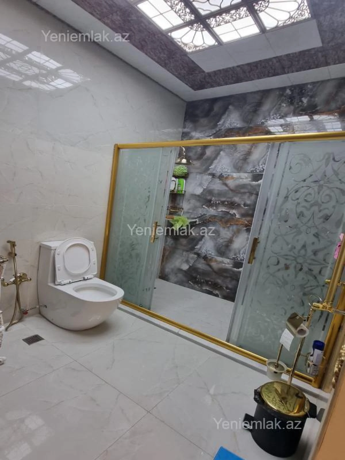 Satılır 3 otaqlı yeni tikili 160 m²