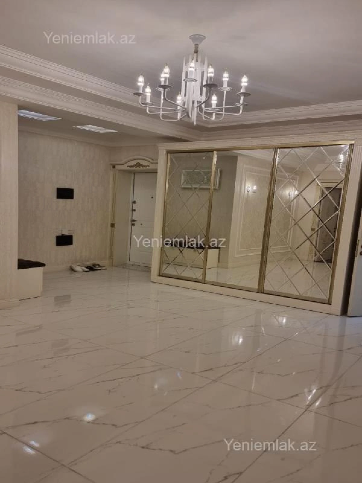 Satılır 3 otaqlı yeni tikili 160 m²