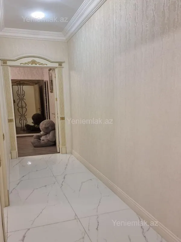 Satılır 3 otaqlı yeni tikili 160 m²