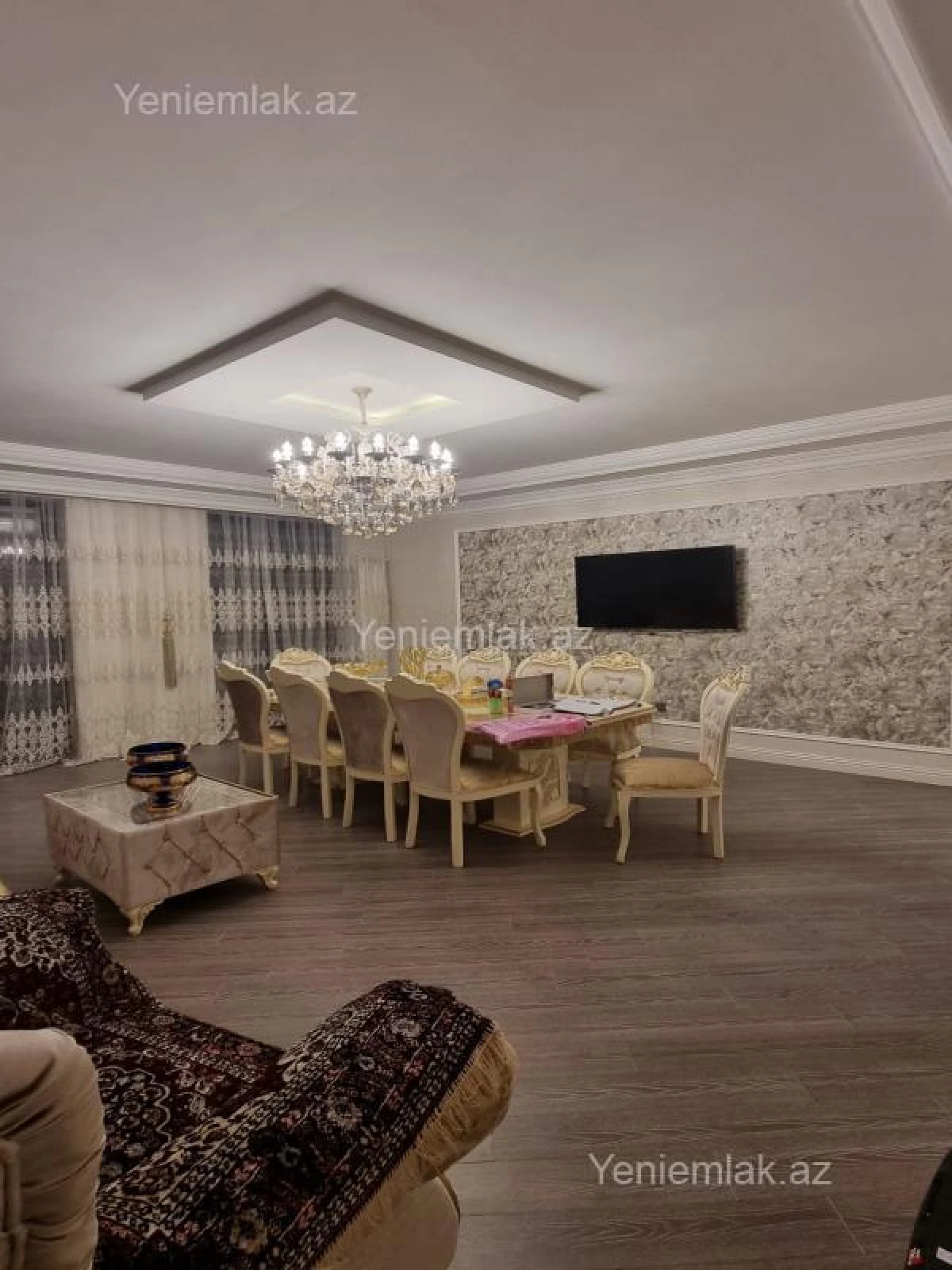 Satılır 3 otaqlı yeni tikili 160 m²