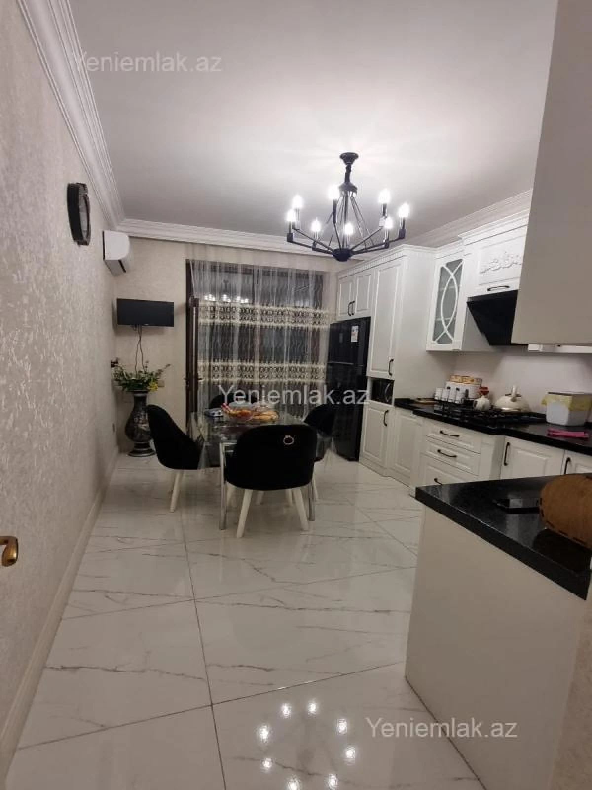 Satılır 3 otaqlı yeni tikili 160 m²