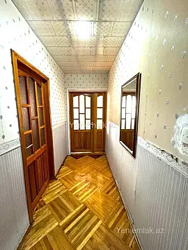 Satılır 2 otaqlı köhnə tikili 70 m²