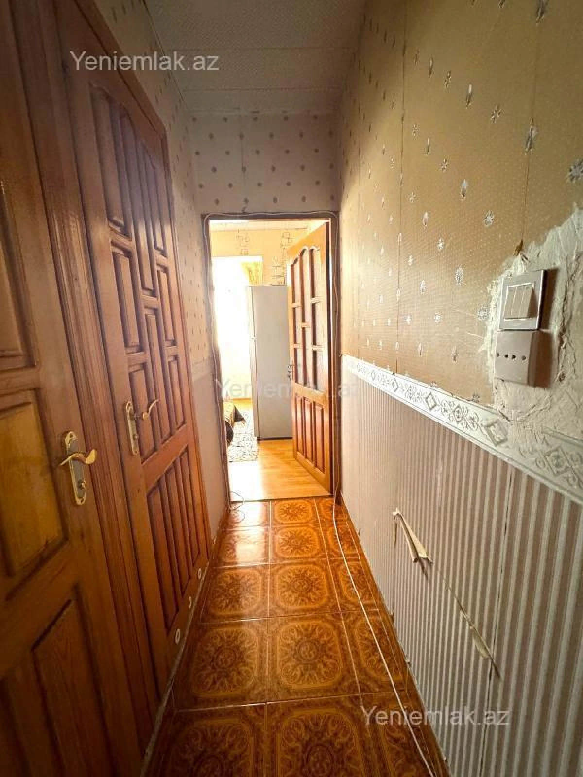 Satılır 2 otaqlı köhnə tikili 70 m²