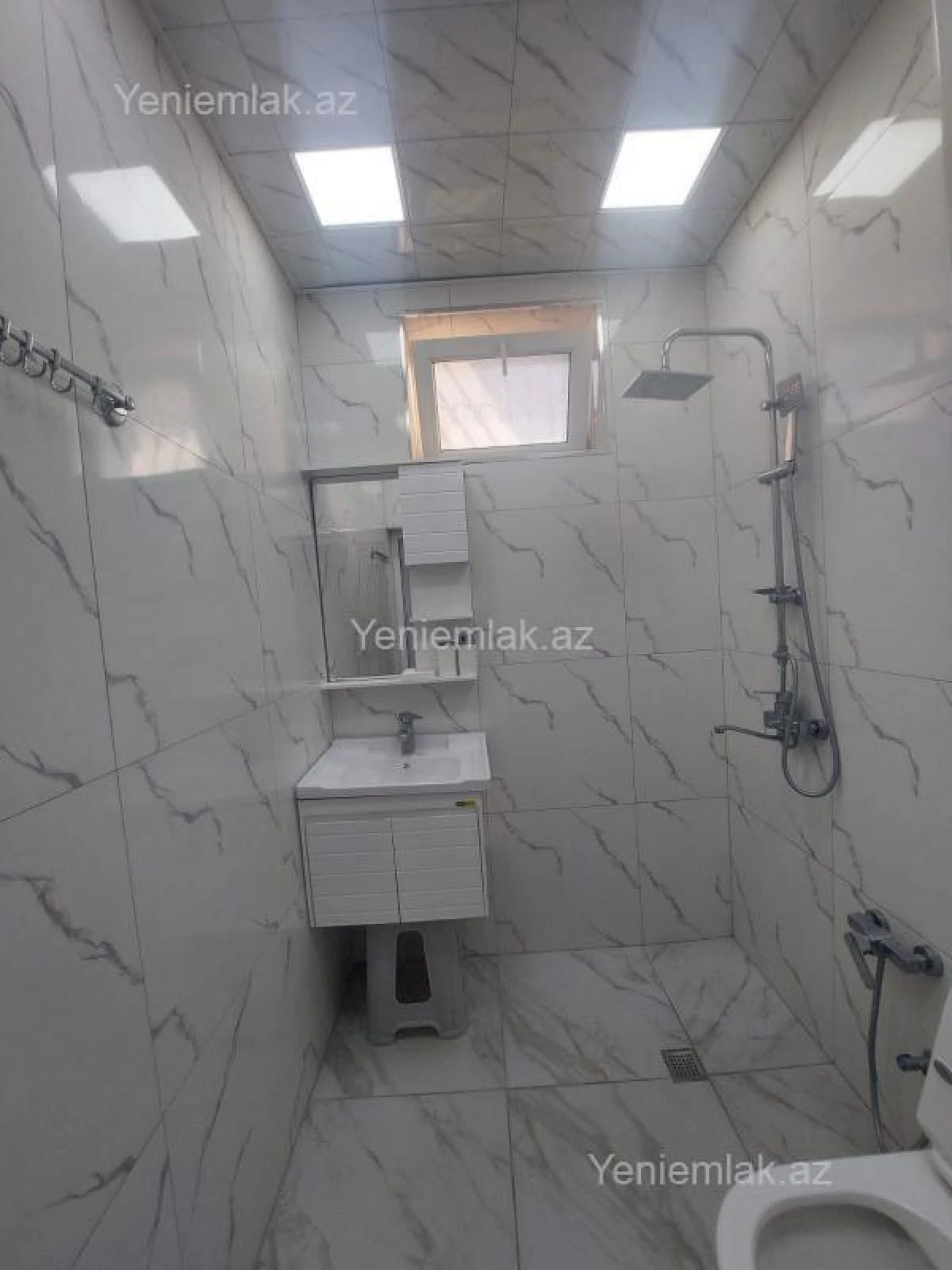 Satılır 3 otaqlı həyət evi 130 m²