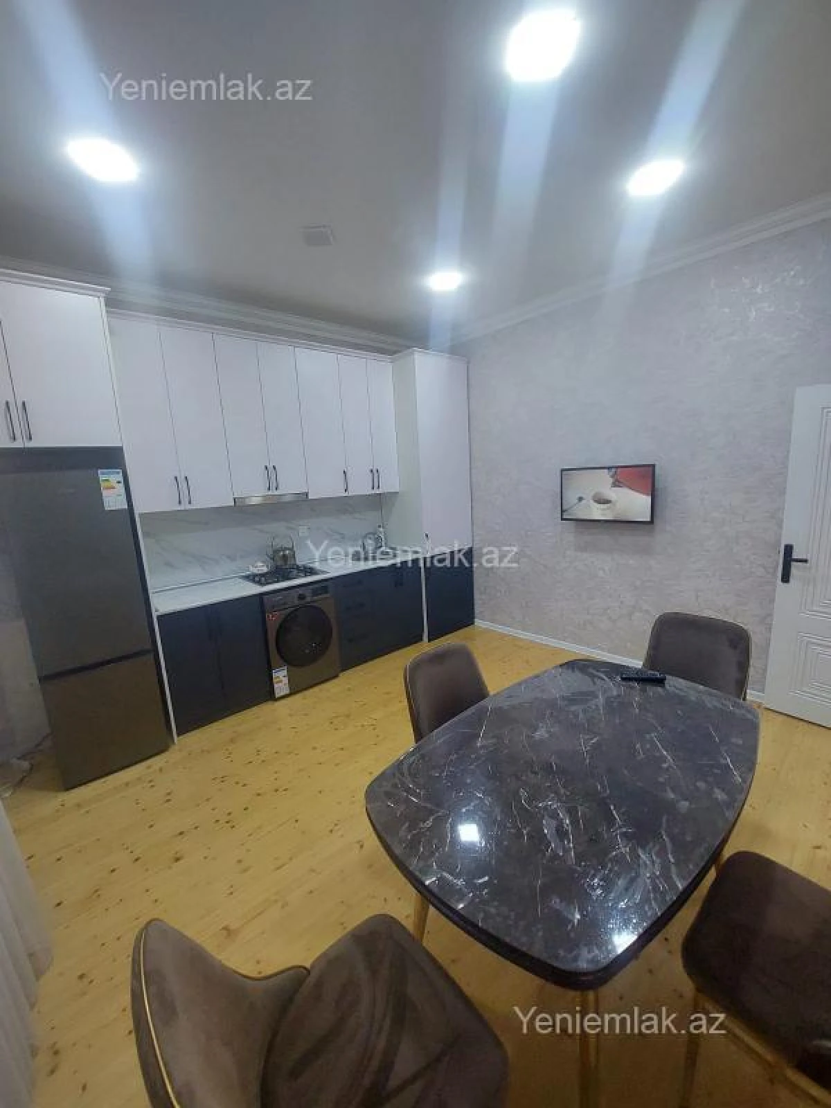 Satılır 3 otaqlı həyət evi 130 m²