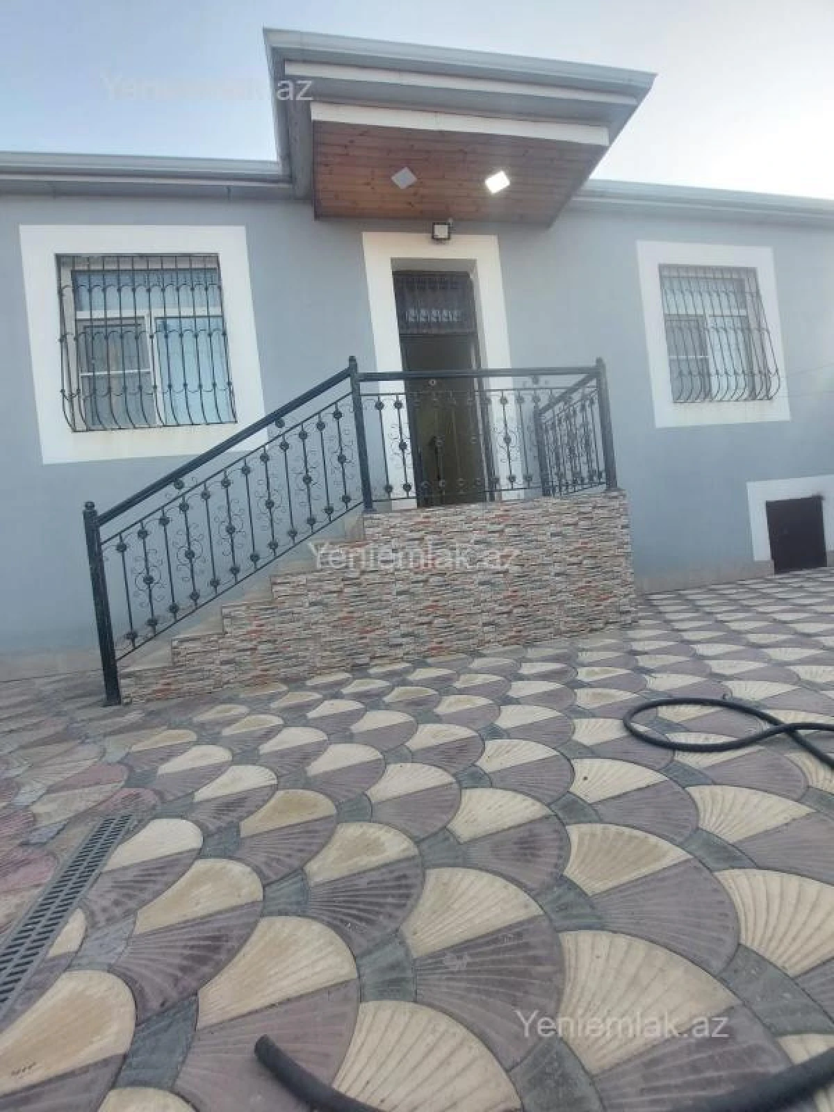 Satılır 3 otaqlı həyət evi 130 m²