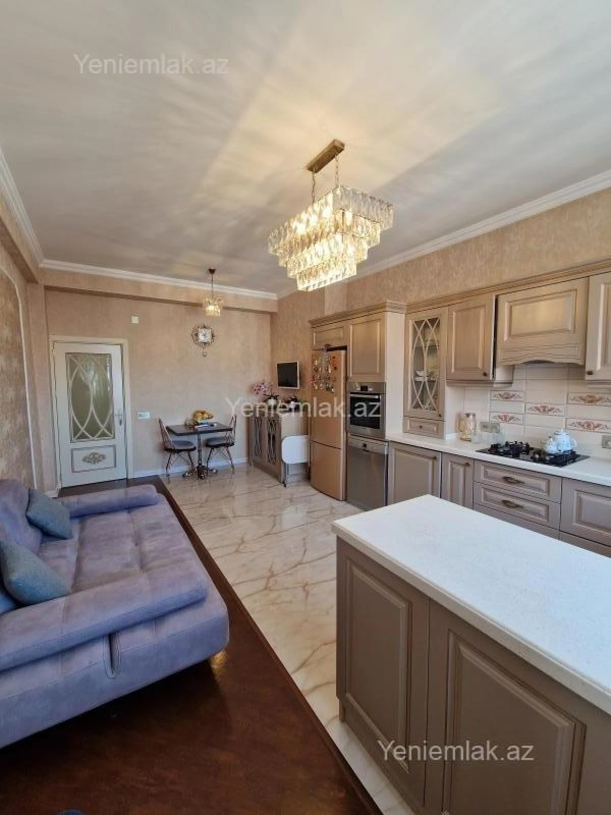 Satılır 3 otaqlı yeni tikili 145 m²