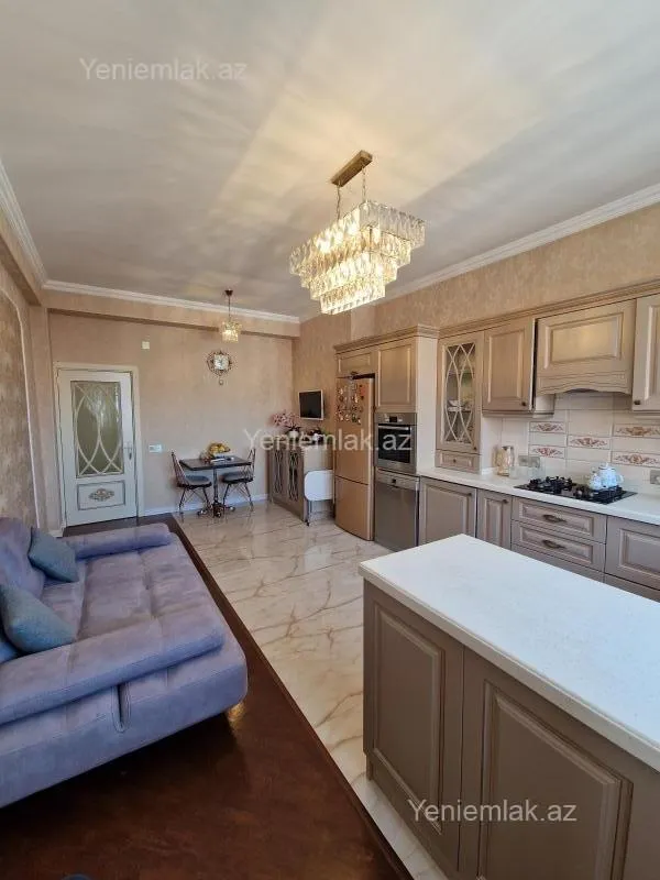 Satılır 3 otaqlı yeni tikili 145 m²