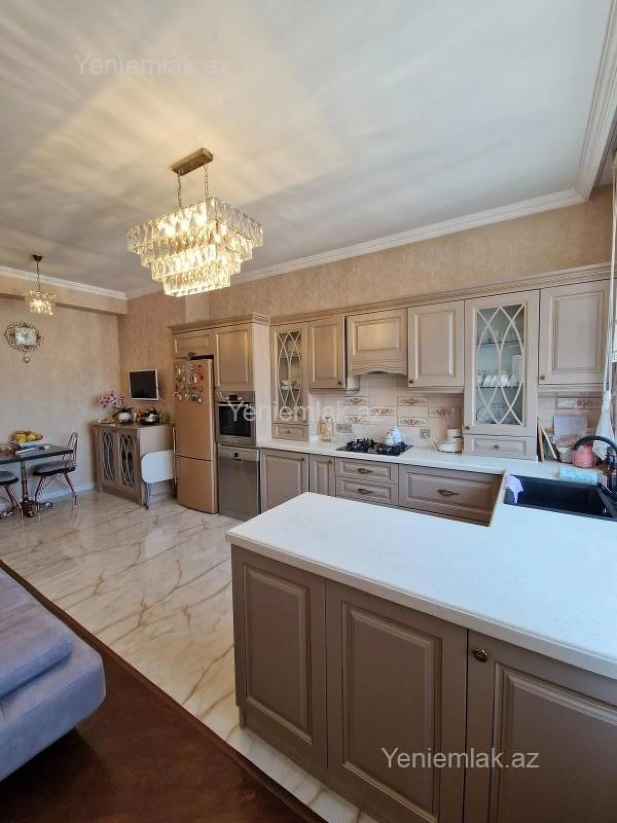 Satılır 3 otaqlı yeni tikili 145 m²