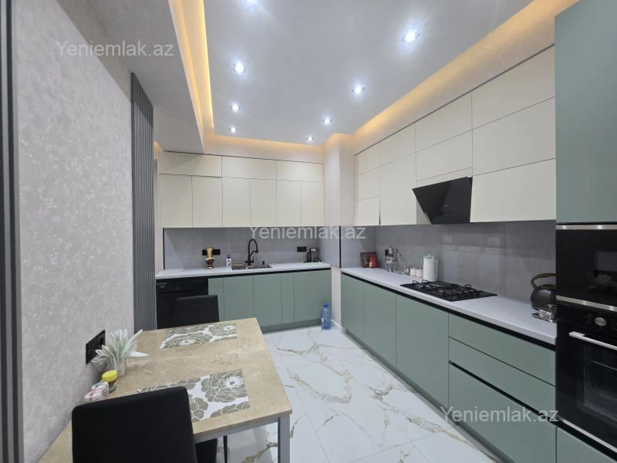 Satılır 2 otaqlı yeni tikili 84 m²