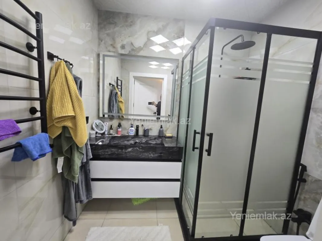 Satılır 2 otaqlı yeni tikili 84 m²