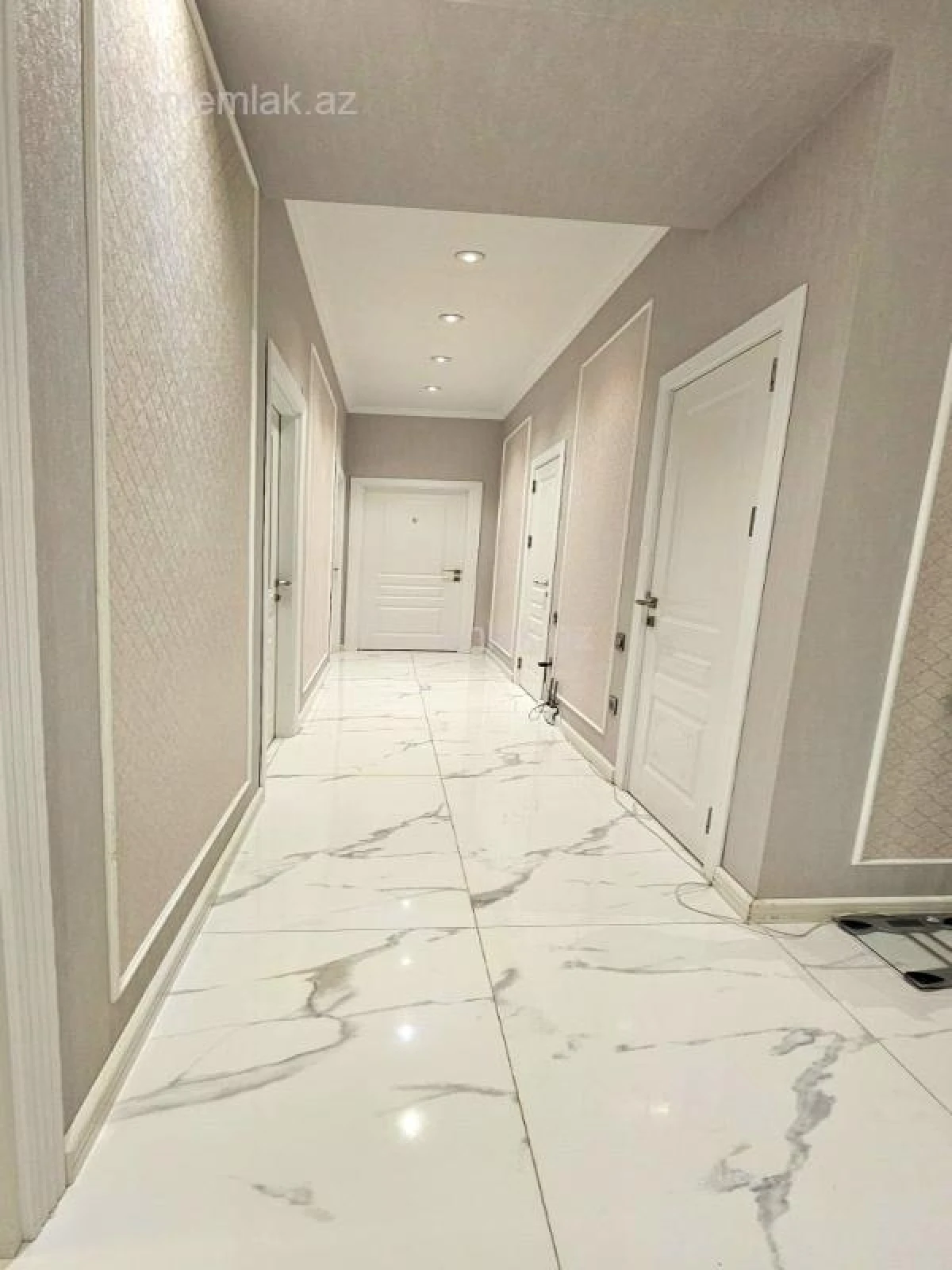 Satılır 3 otaqlı yeni tikili 105 m²