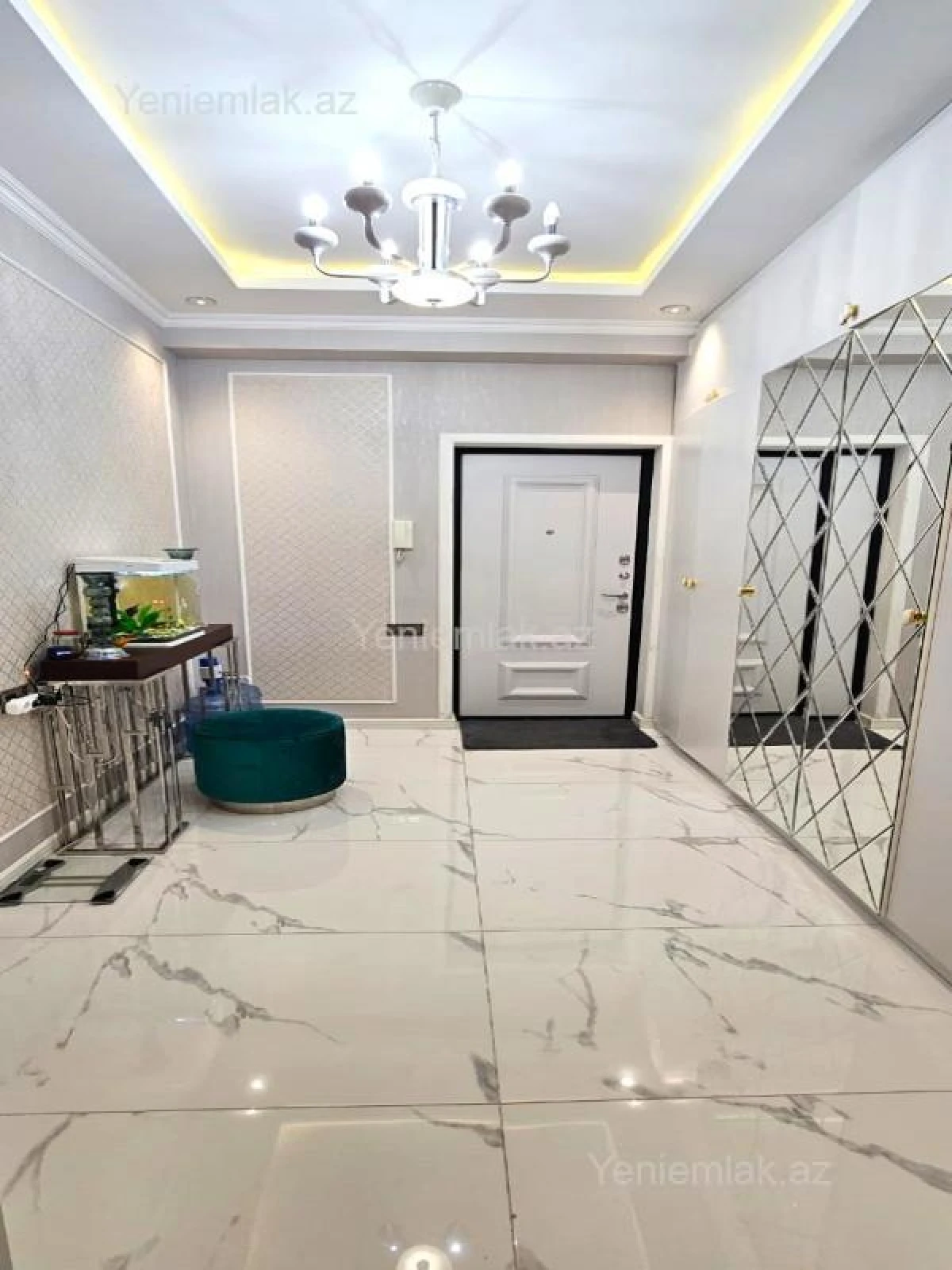 Satılır 3 otaqlı yeni tikili 105 m²