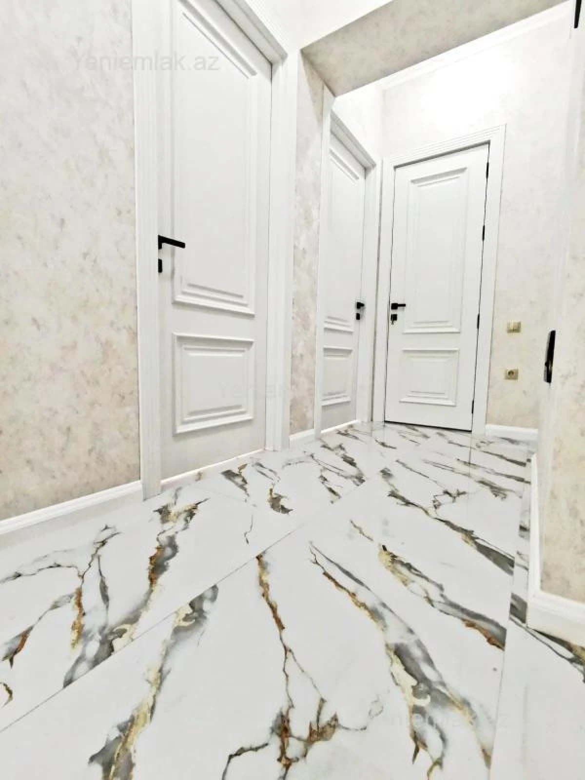 Satılır 2 otaqlı yeni tikili 67 m²