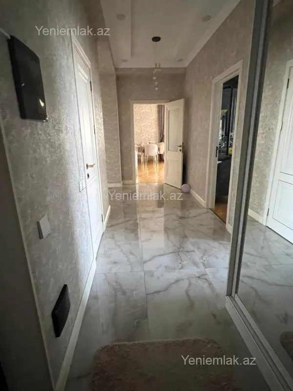 Satılır 3 otaqlı yeni tikili 117 m²