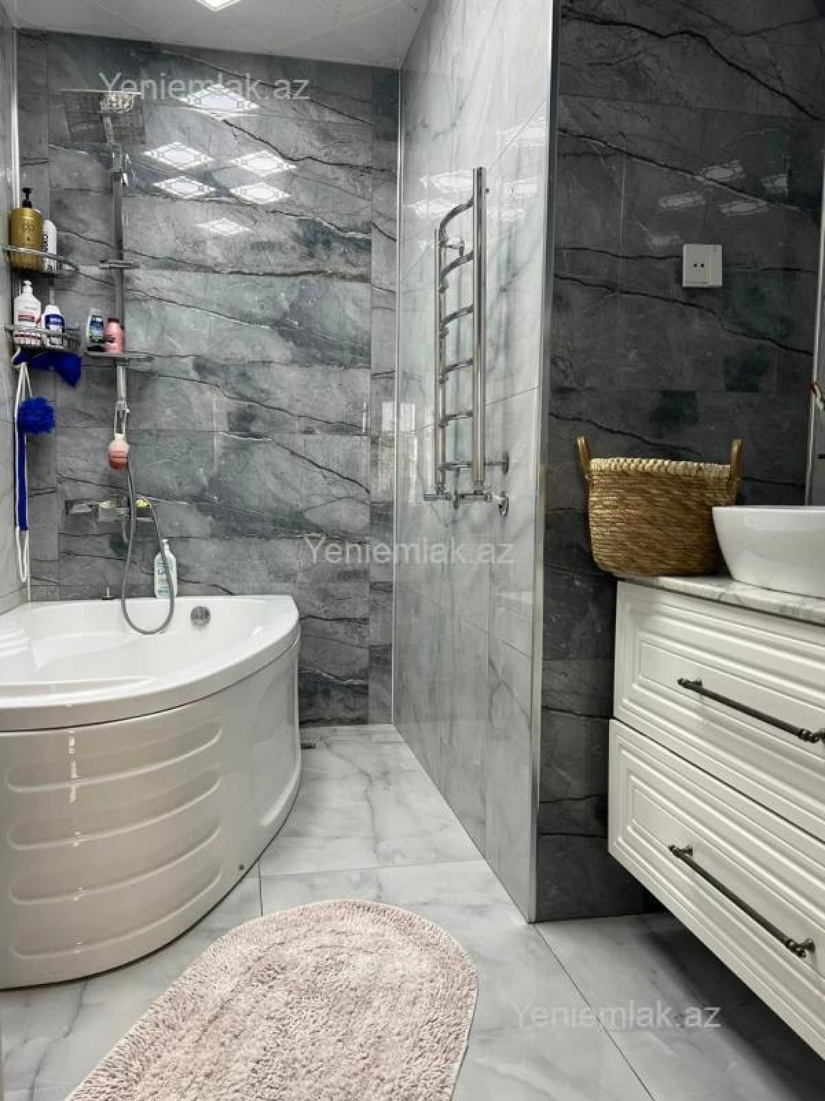 Satılır 3 otaqlı yeni tikili 117 m²