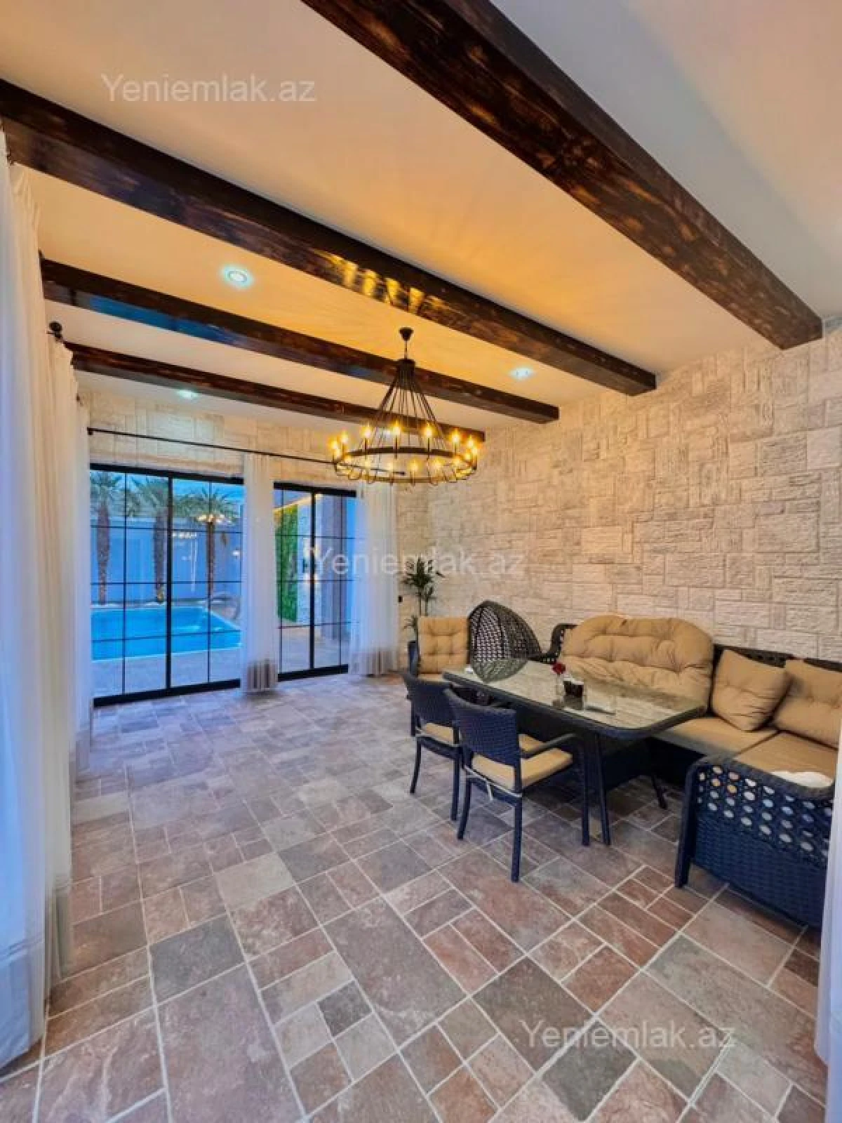 Satılır 6 otaqlı həyət evi 430 m²