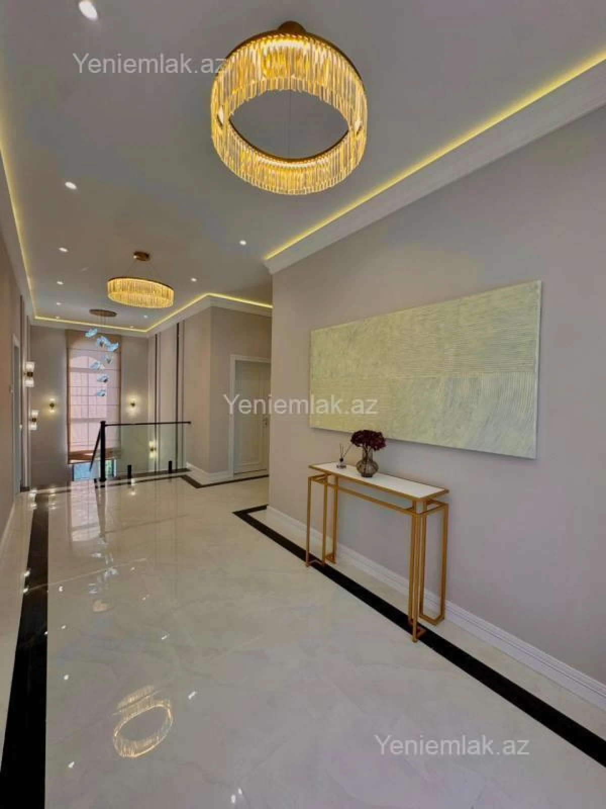 Satılır 6 otaqlı həyət evi 430 m²