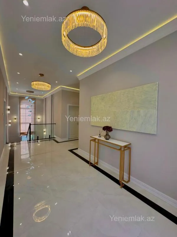 Satılır 6 otaqlı həyət evi 430 m²