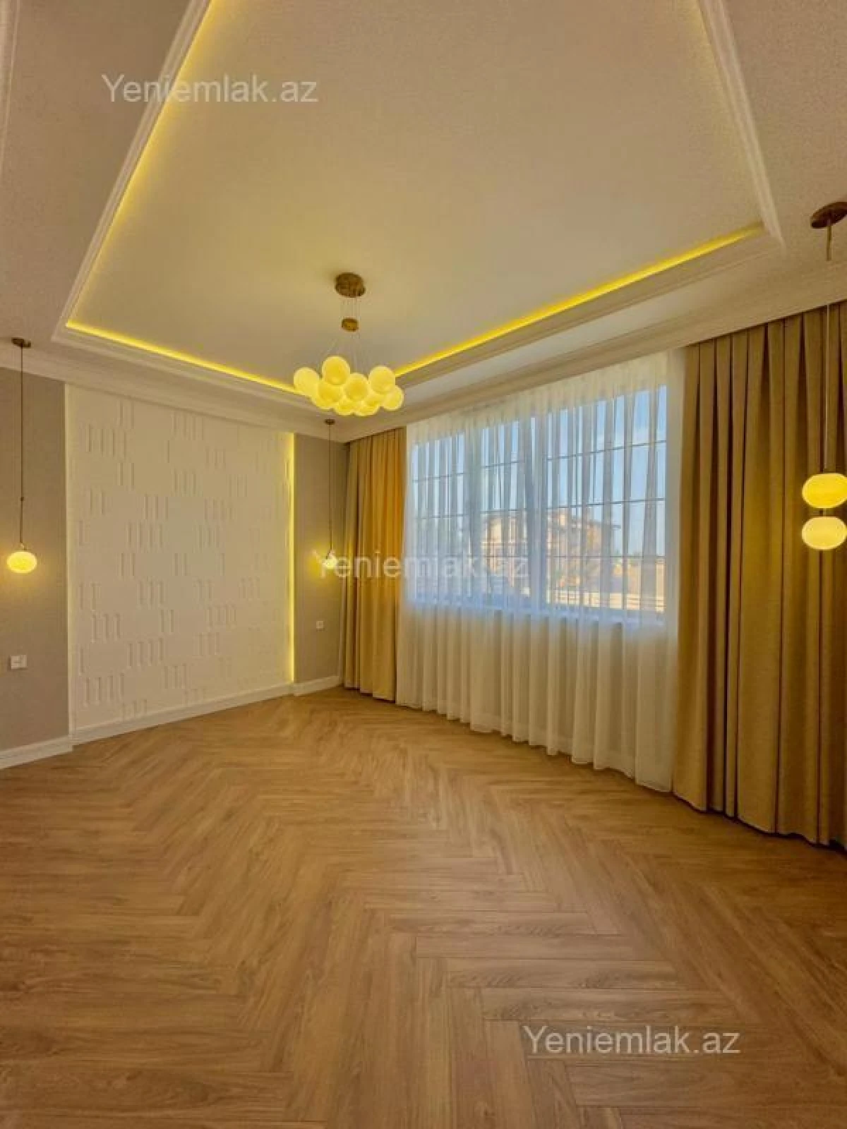 Satılır 6 otaqlı həyət evi 430 m²