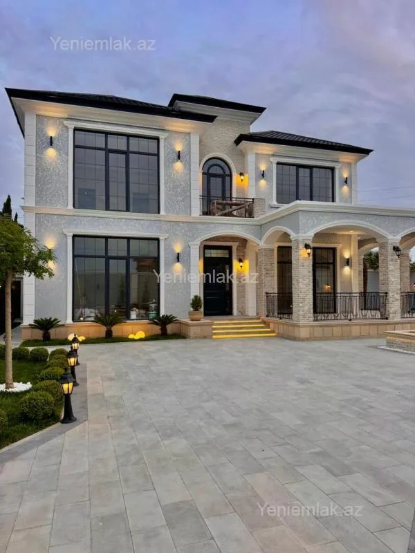 Satılır 6 otaqlı həyət evi 430 m²