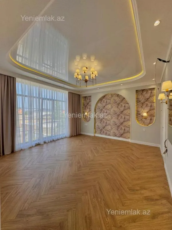 Satılır 6 otaqlı həyət evi 430 m²