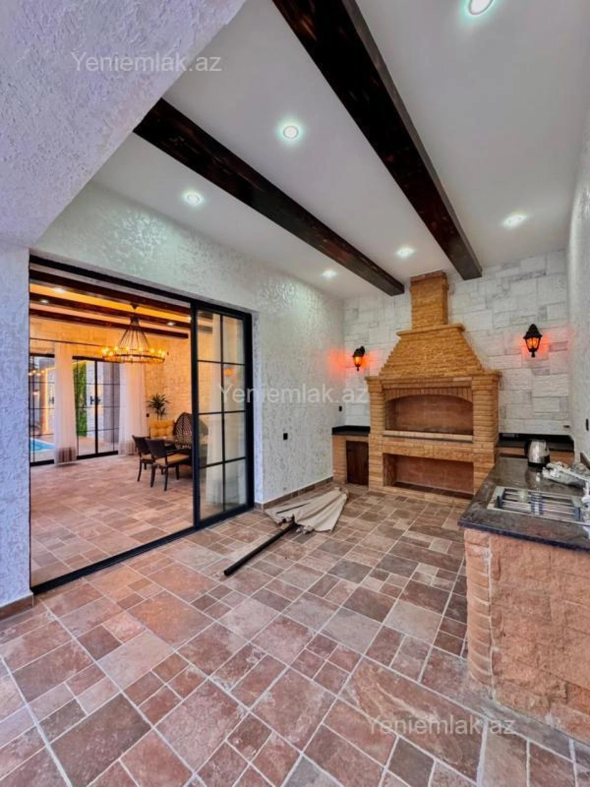 Satılır 6 otaqlı həyət evi 430 m²