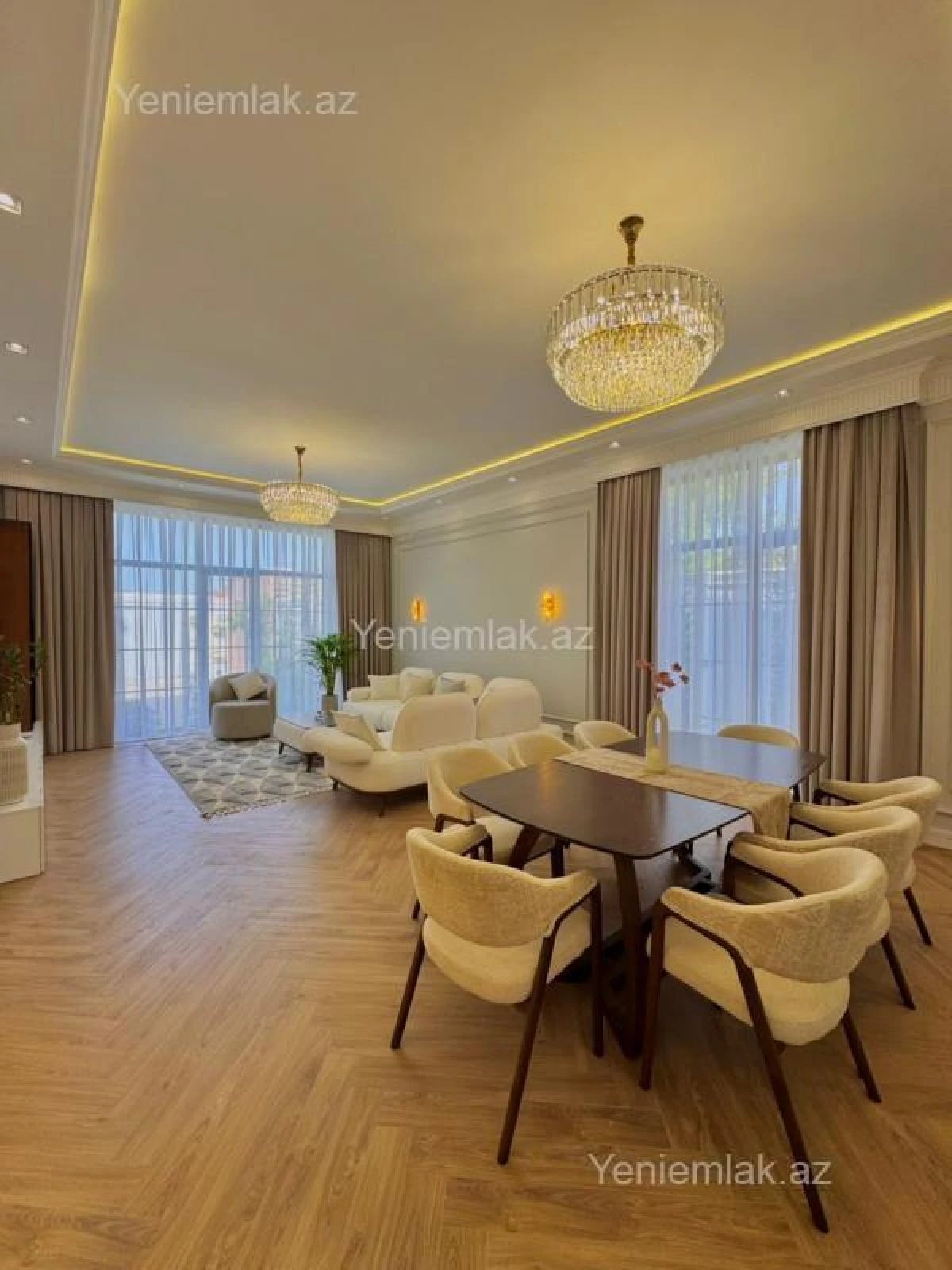 Satılır 6 otaqlı həyət evi 430 m²