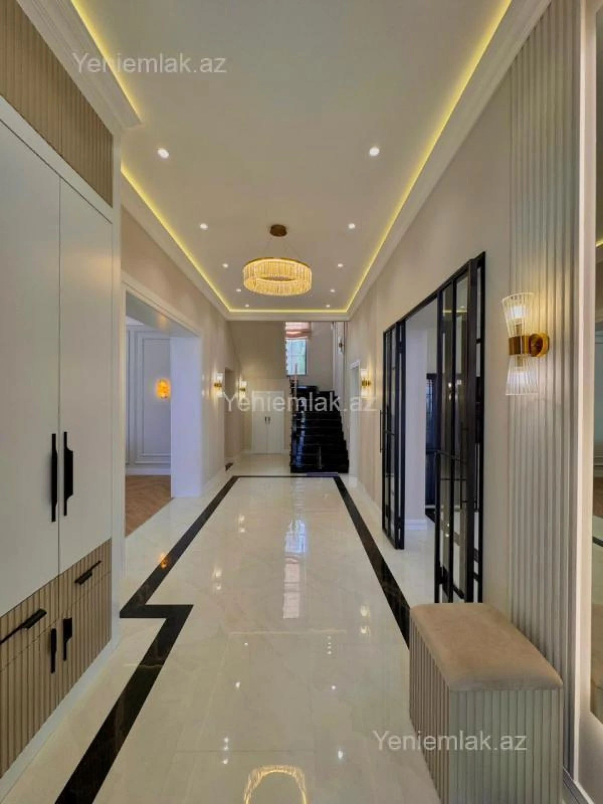 Satılır 6 otaqlı həyət evi 430 m²
