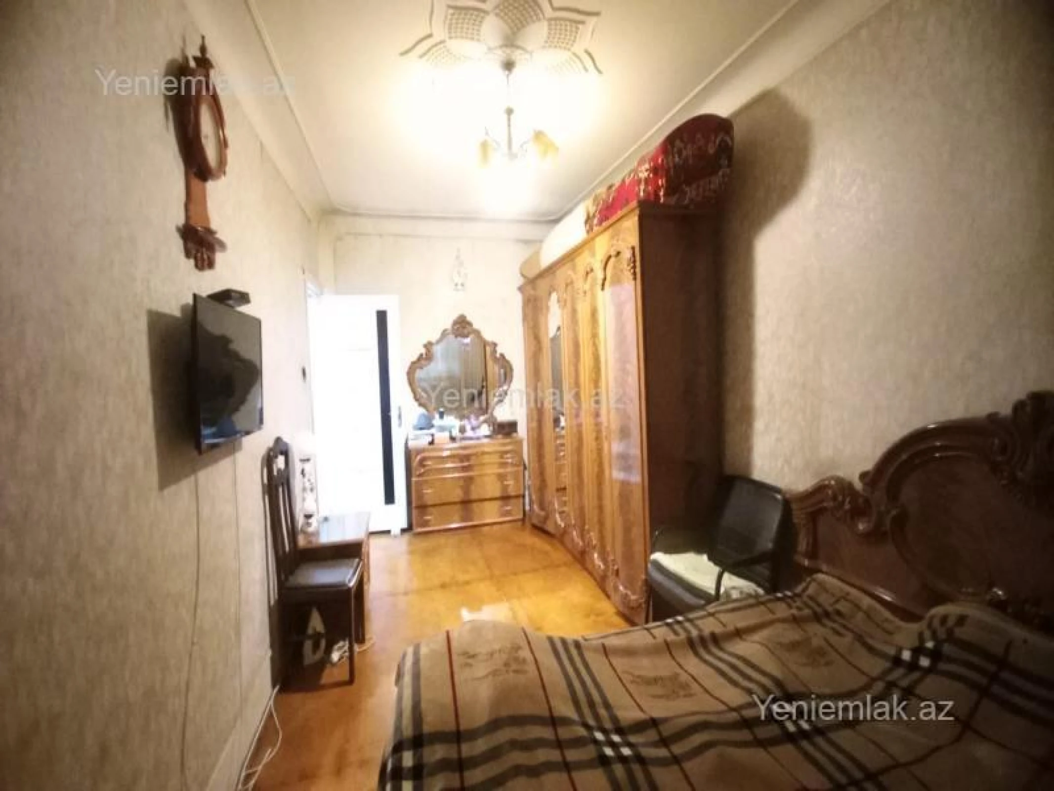 Satılır 2 otaqlı köhnə tikili 55 m²