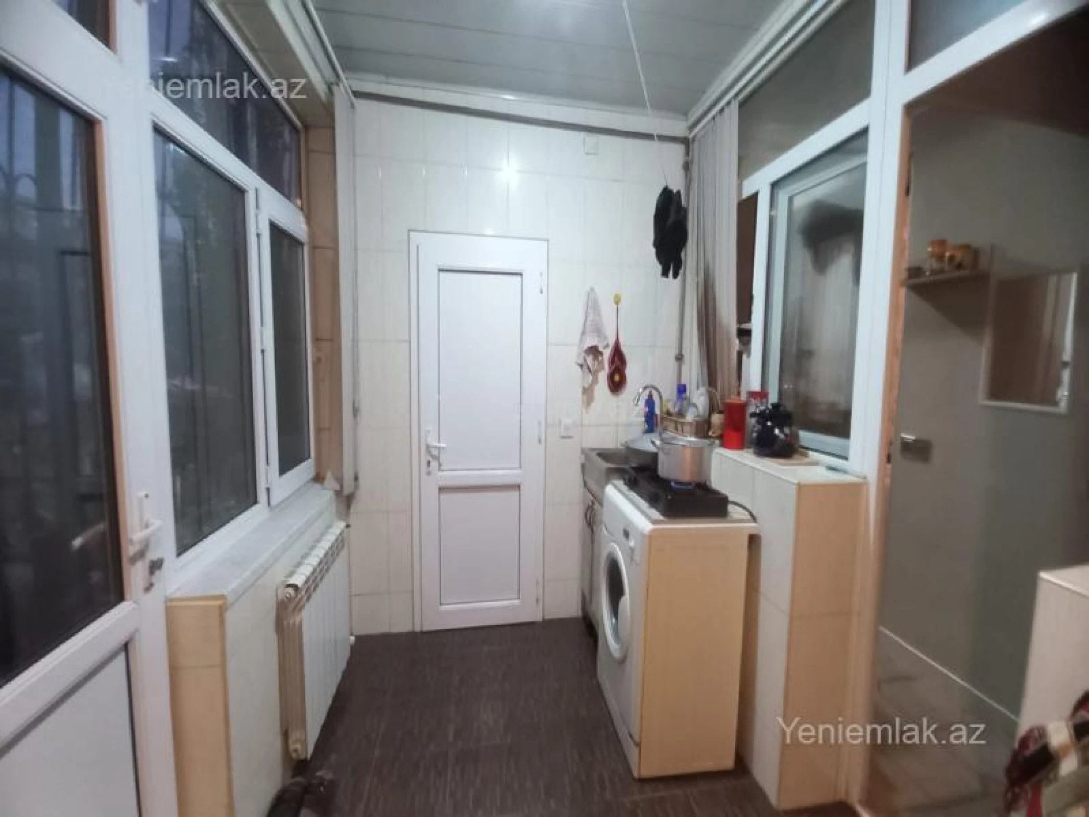 Satılır 2 otaqlı köhnə tikili 55 m²