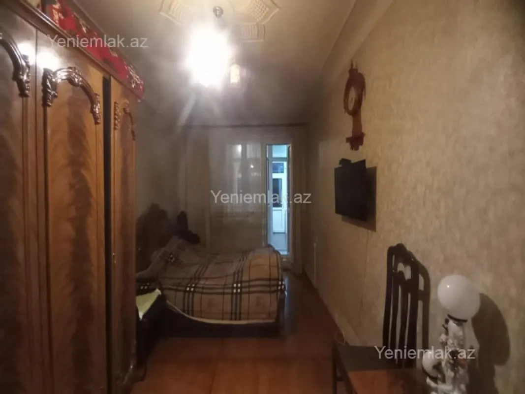 Satılır 2 otaqlı köhnə tikili 55 m²