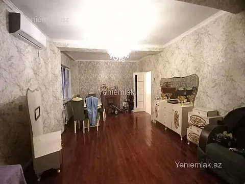 Satılır 2 otaqlı köhnə tikili 55 m²