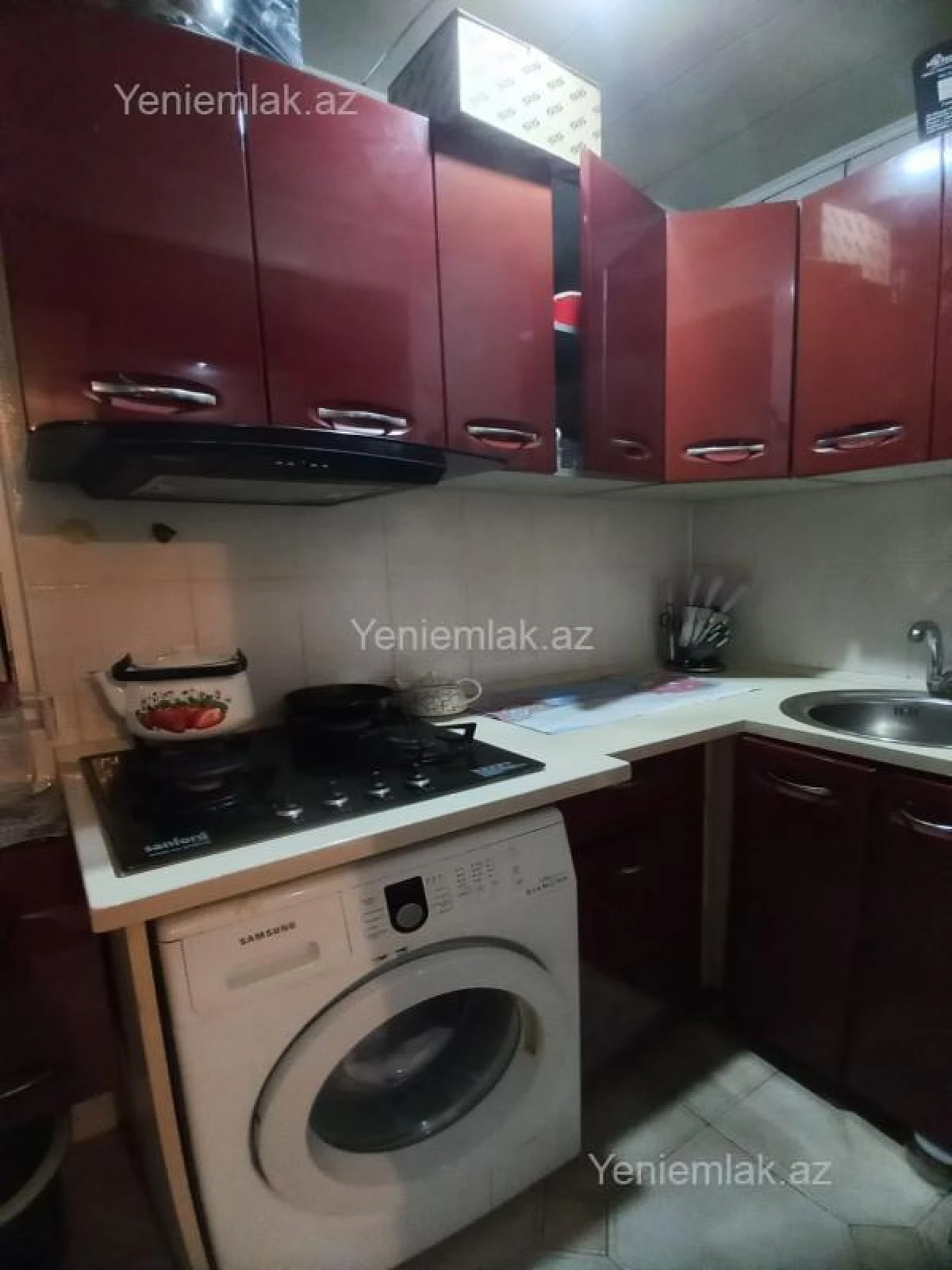 Satılır 2 otaqlı köhnə tikili 55 m²