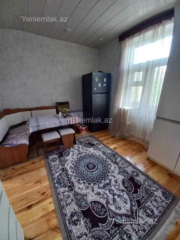 Satılır 2 otaqlı köhnə tikili 56 m²