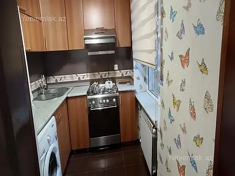 Satılır 2 otaqlı köhnə tikili 50 m²
