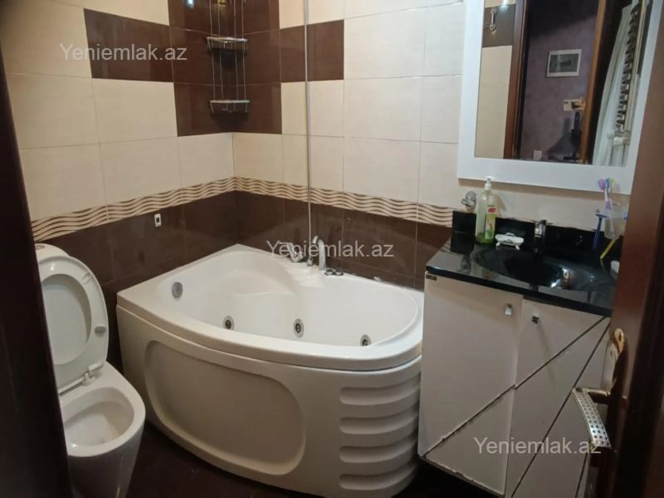 Satılır 2 otaqlı köhnə tikili 50 m²