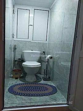 Satılır 2 otaqlı köhnə tikili 60 m²