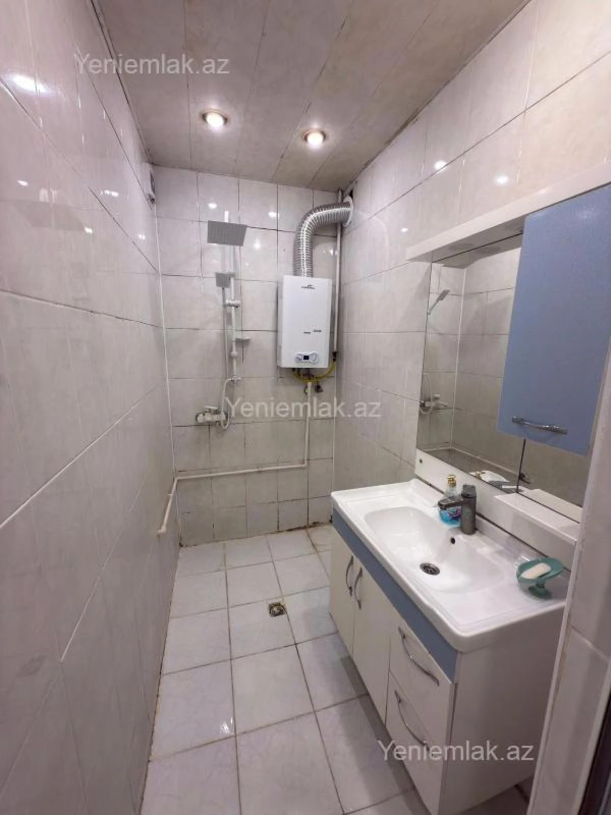 Satılır 4 otaqlı köhnə tikili 110 m²