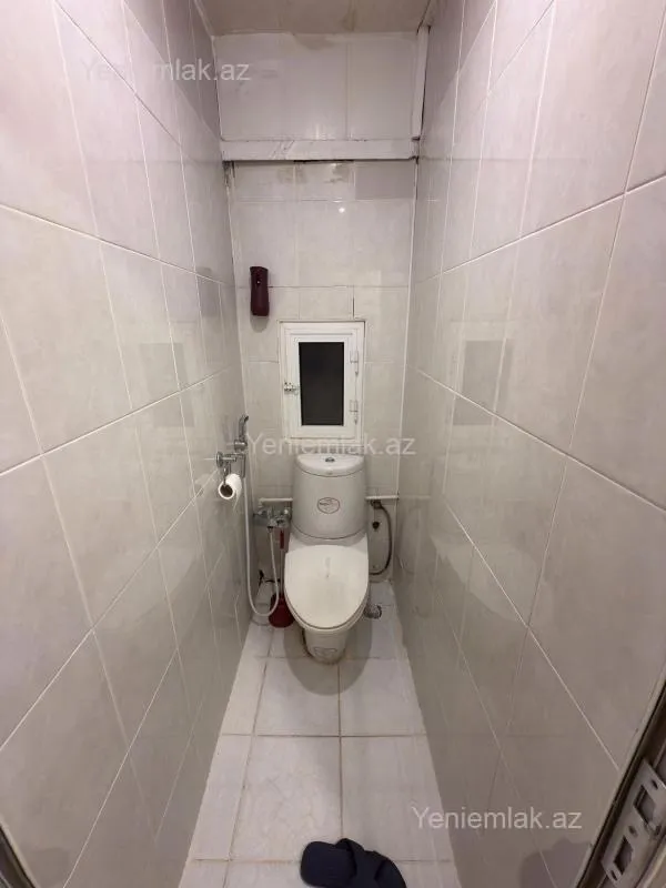 Satılır 4 otaqlı köhnə tikili 110 m²