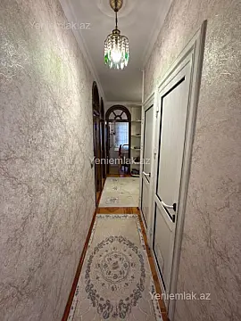 Satılır 4 otaqlı köhnə tikili 110 m²