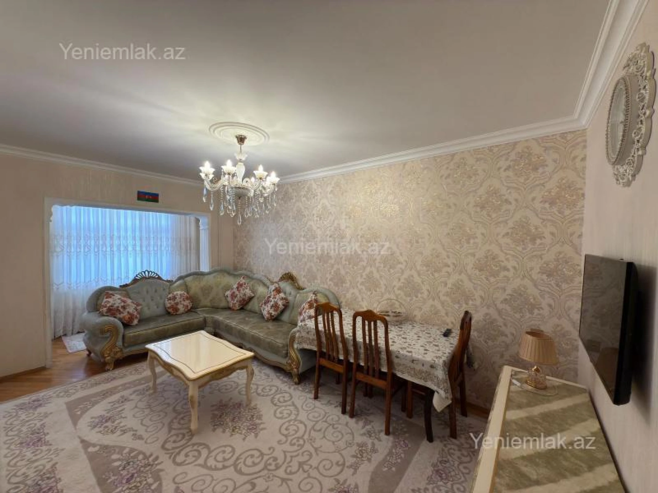 Satılır 4 otaqlı köhnə tikili 110 m²