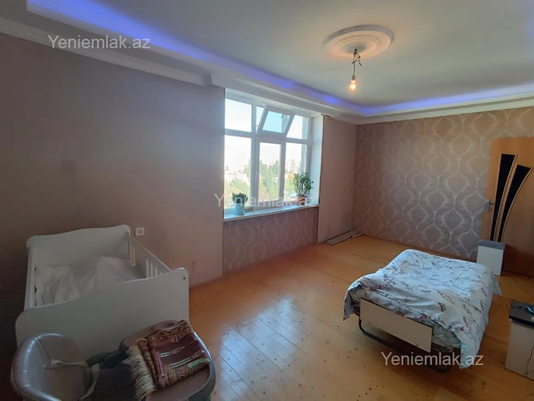 Satılır 1 otaqlı köhnə tikili 41 m²