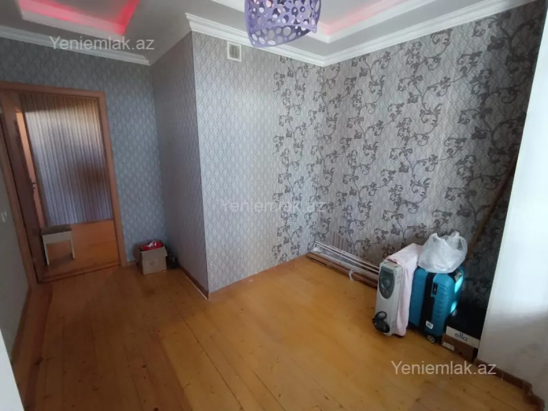 Satılır 1 otaqlı köhnə tikili 41 m²