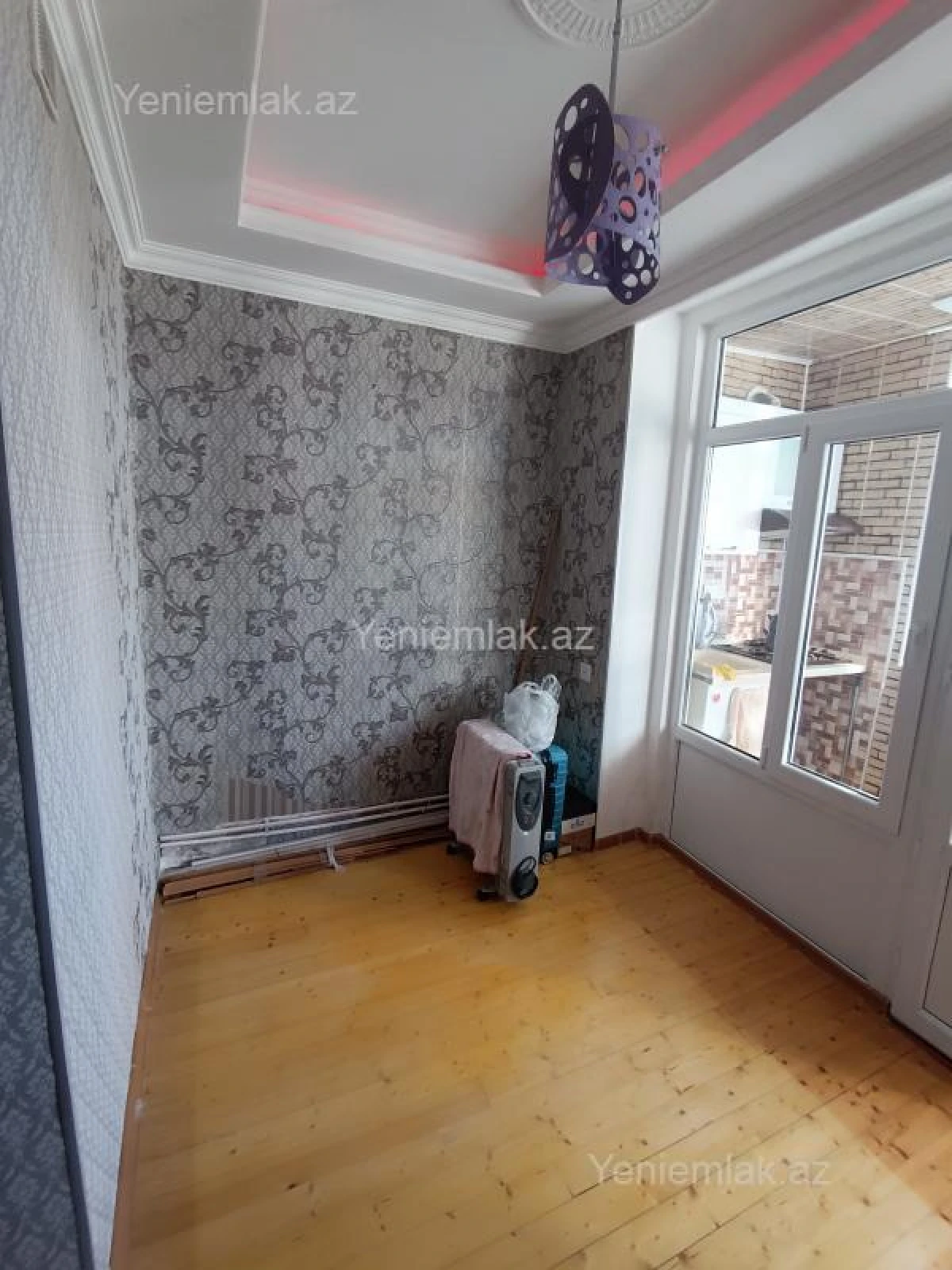 Satılır 1 otaqlı köhnə tikili 41 m²