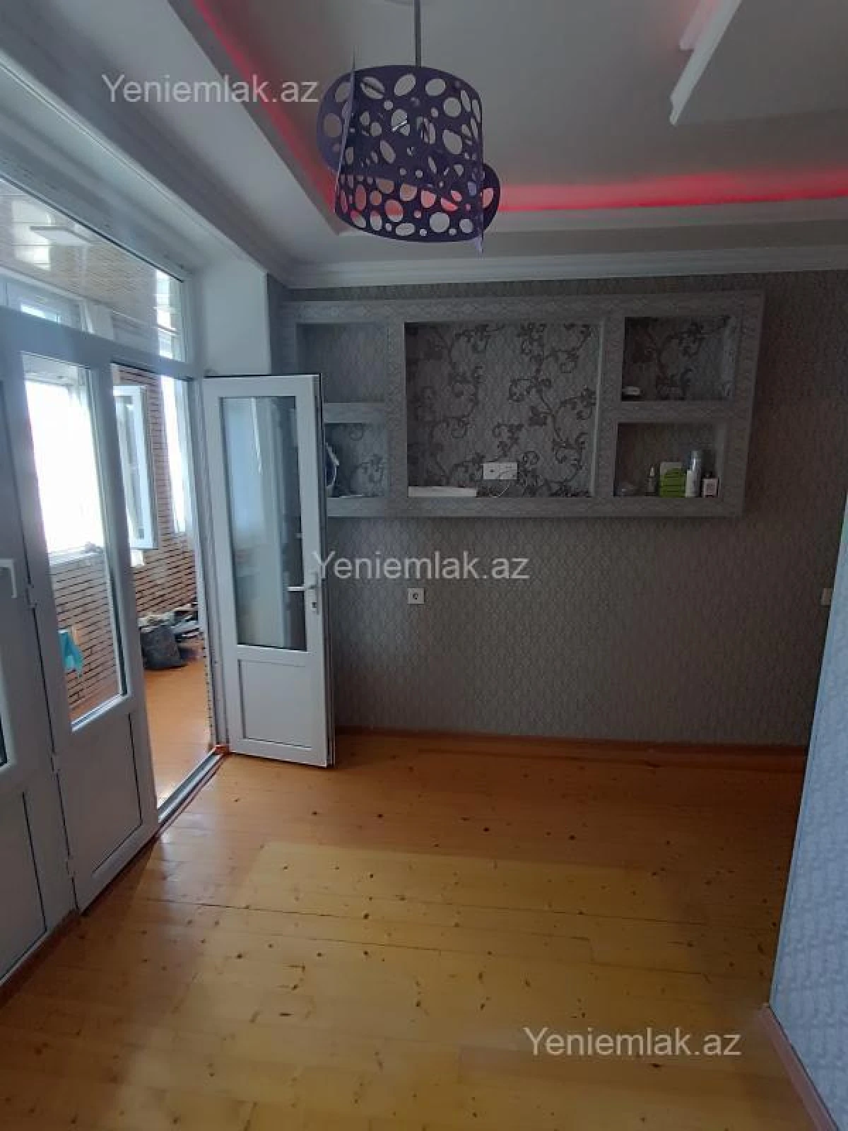 Satılır 1 otaqlı köhnə tikili 41 m²
